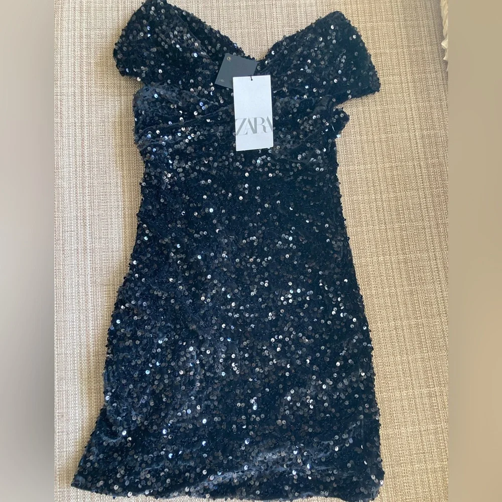 Zara Heavy Sequinned Dress - Picture 4 of 4